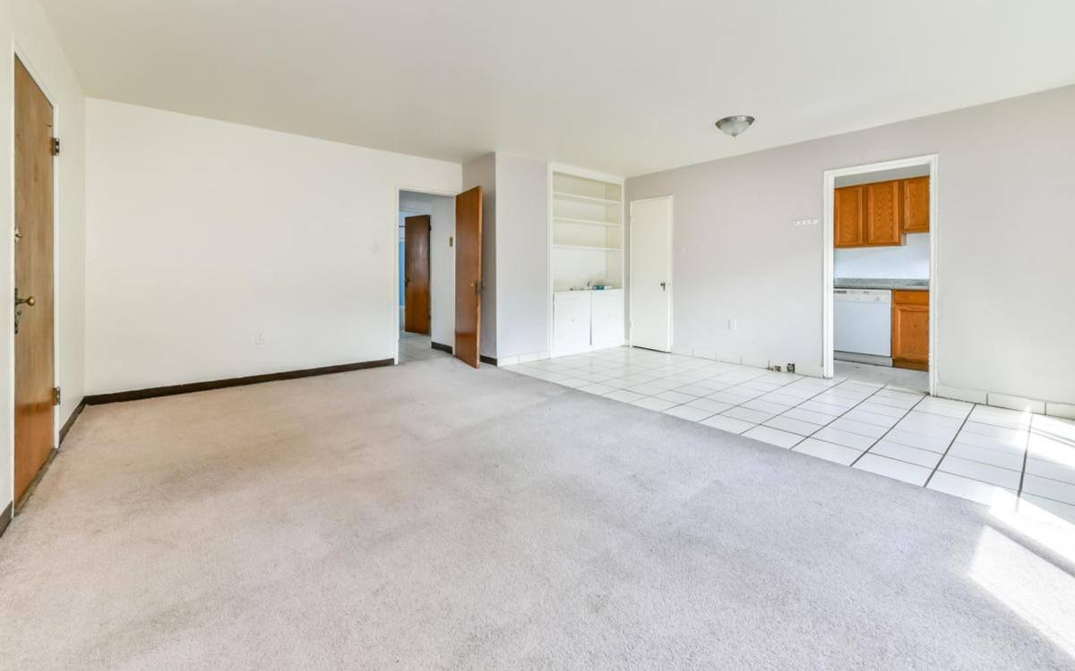 Apartment for rent at 6235 Fifth Ave, Pittsburgh, PA 15232