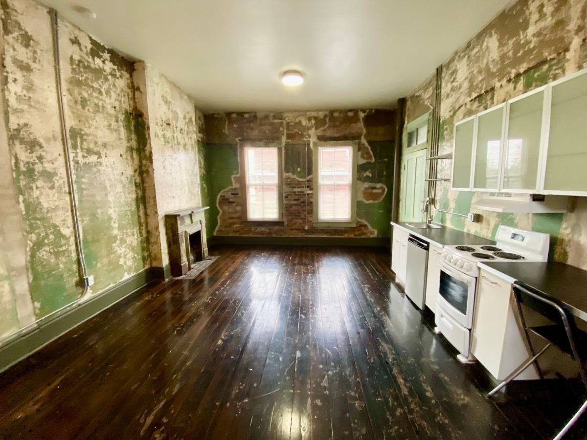 Apartment for rent at 112 S 5th St, Paducah, KY 42001