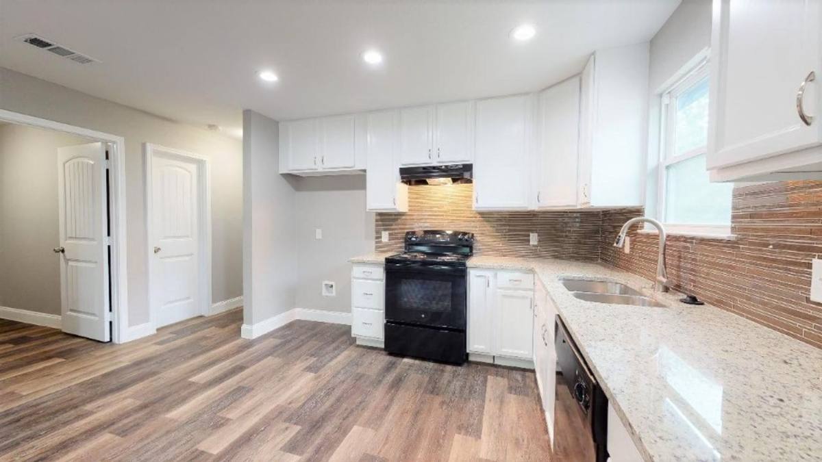House for rent at 428 N Cherokee Shores, Mabank, TX 75156