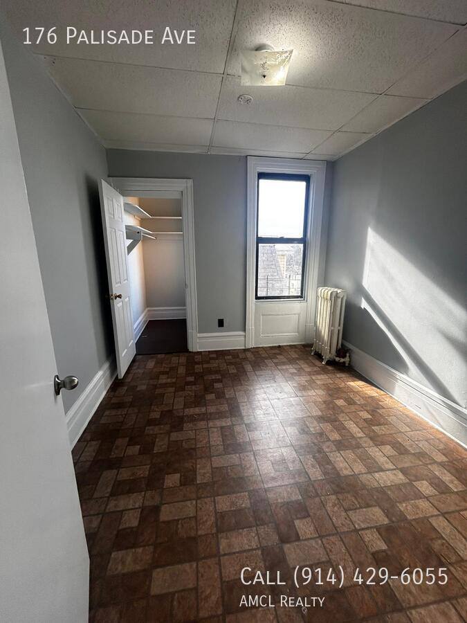 Apartment for rent at 176 Palisade Ave, Yonkers, NY 10701
