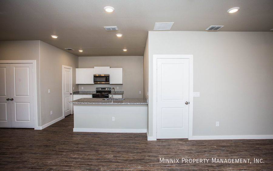 Townhouse for rent at 407 E 21st St #A, Wolfforth, TX 79382