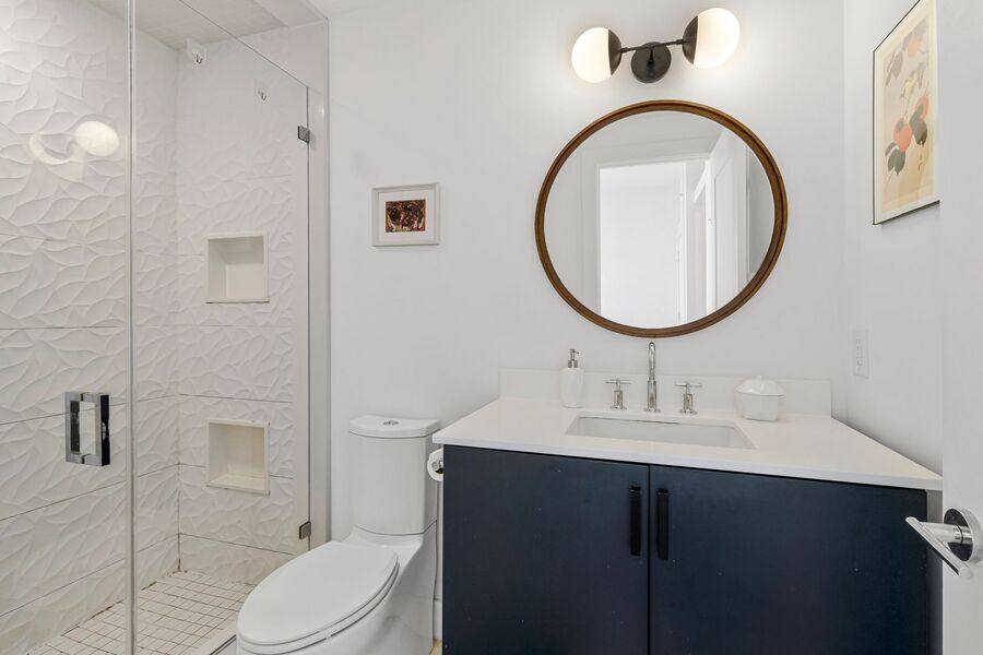 Condo for rent at 1012 Harvard St NW #7, Washington, DC 20001