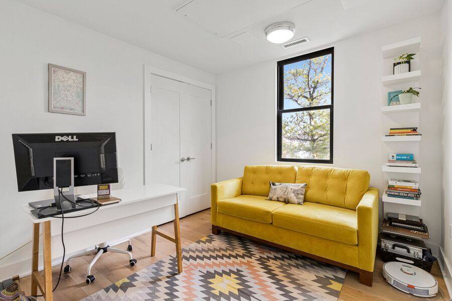 Condo for rent at 1012 Harvard St NW #7, Washington, DC 20001