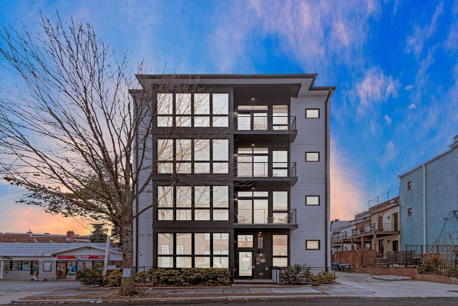 Condo for rent at 1012 Harvard St NW #7, Washington, DC 20001