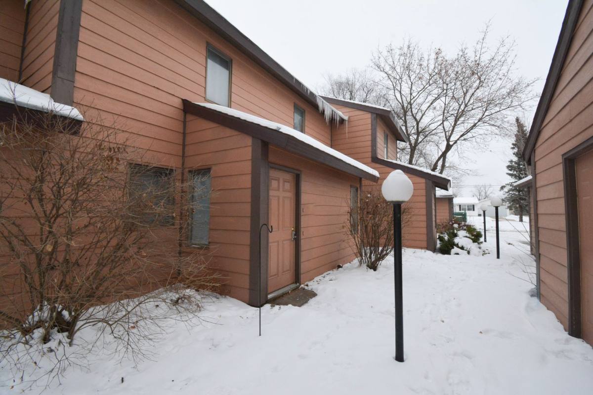 Apartment for rent at 1550-1586 8-1 2 St SE, Rochester, MN 55904