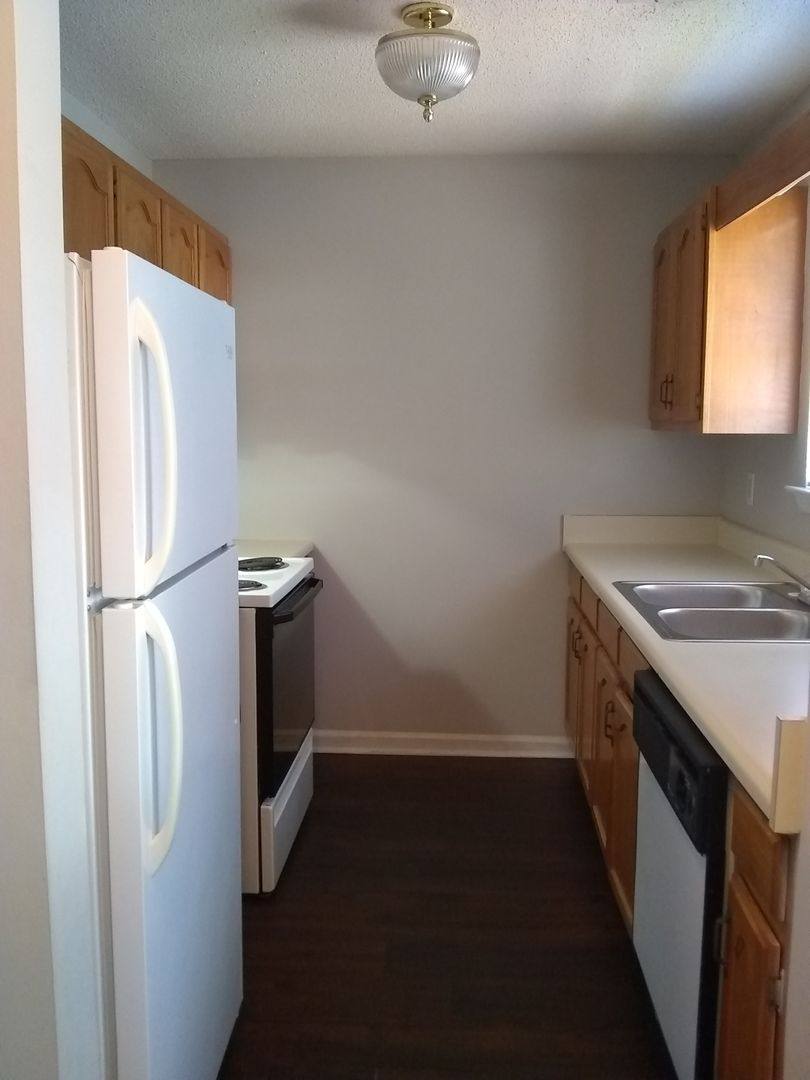 Apartment for rent at 301 Autumn Brook Terrace, Bessemer, AL 35023