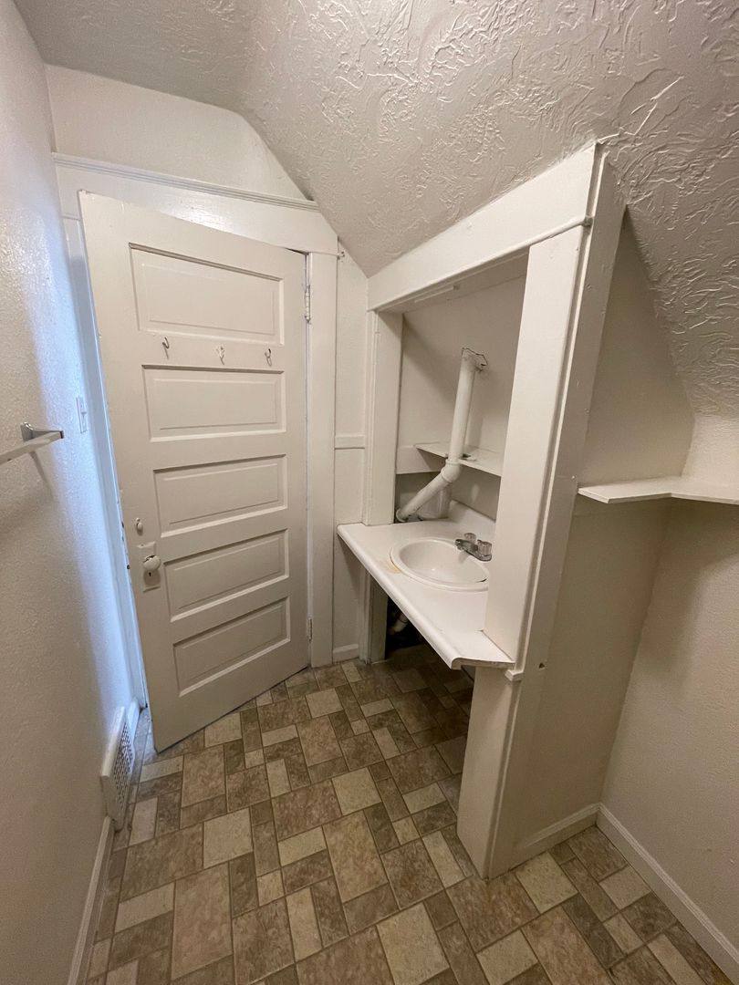 Apartment for rent at 1532 9th Ave, Greeley, CO 80631