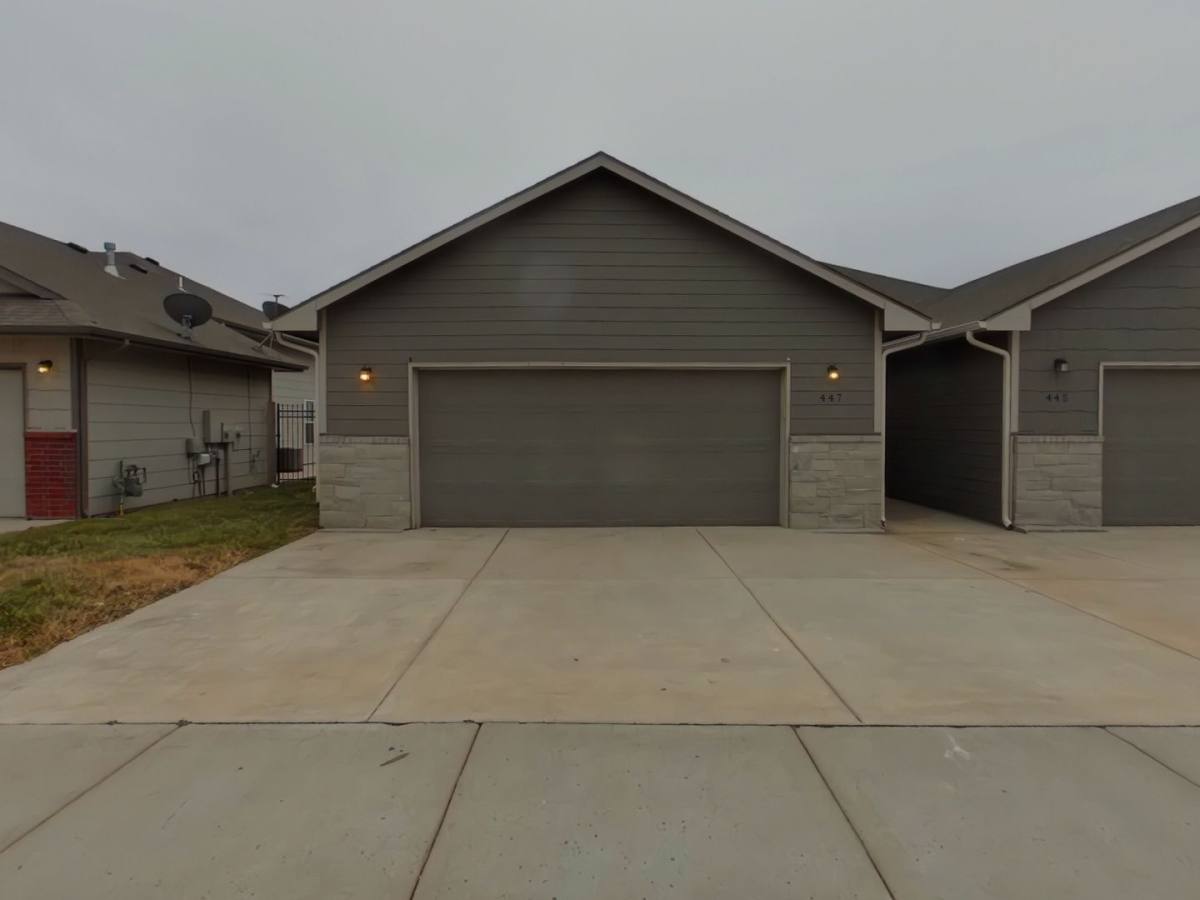 House for rent at 447 S Longbranch Dr, Maize, KS 67101