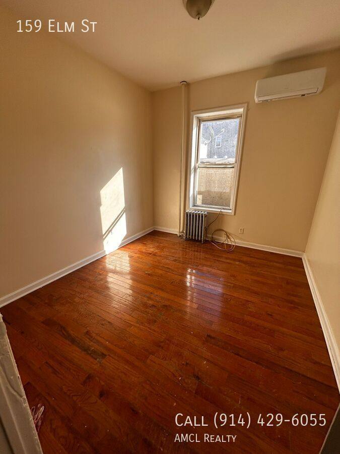 Apartment for rent at 159 Elm St, Yonkers, NY 10701
