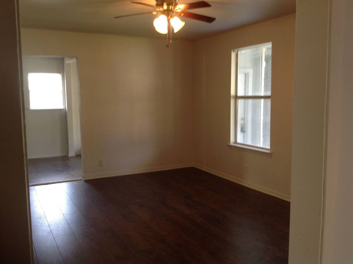 House for rent at 206 Hub Ave, San Antonio, TX 78220