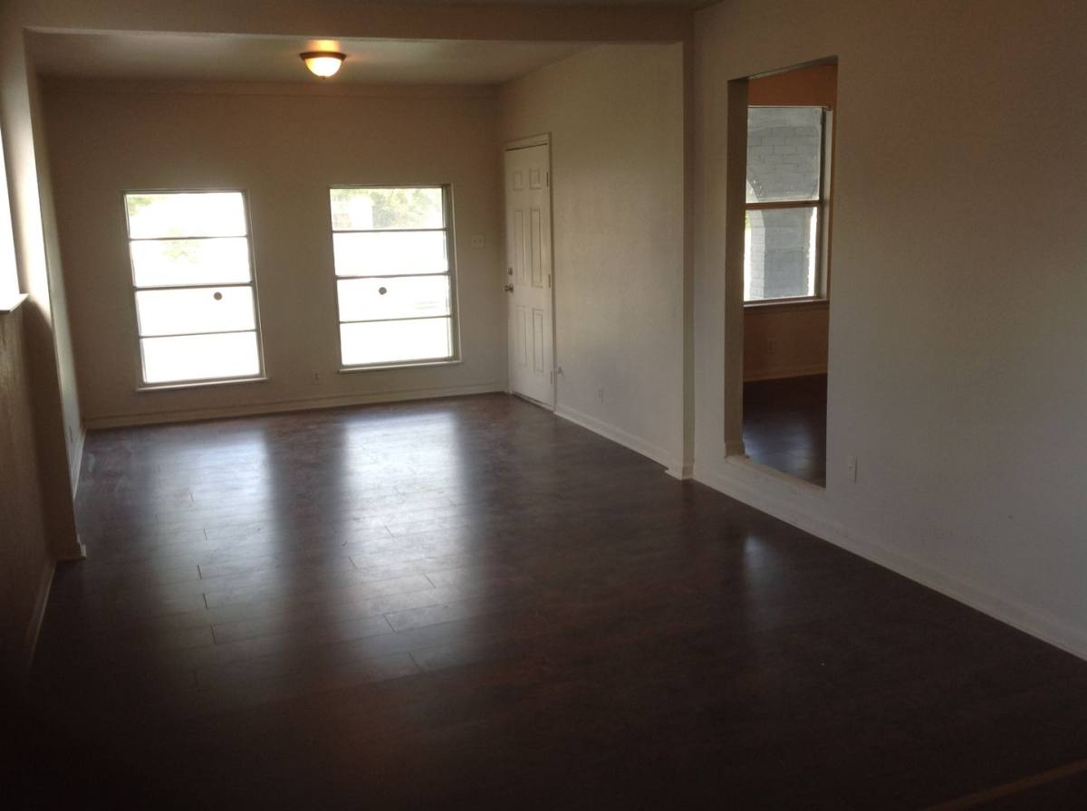 House for rent at 206 Hub Ave, San Antonio, TX 78220