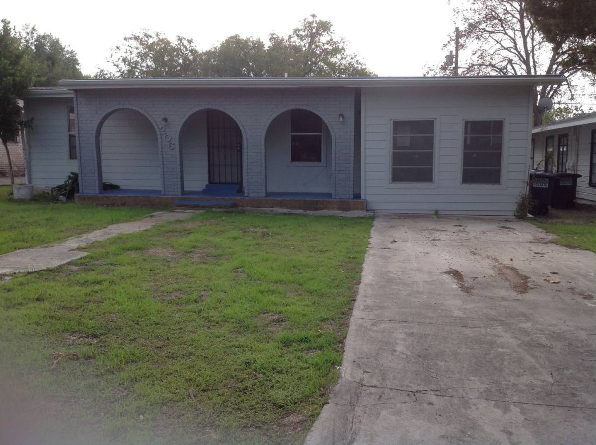 House for rent at 206 Hub Ave, San Antonio, TX 78220