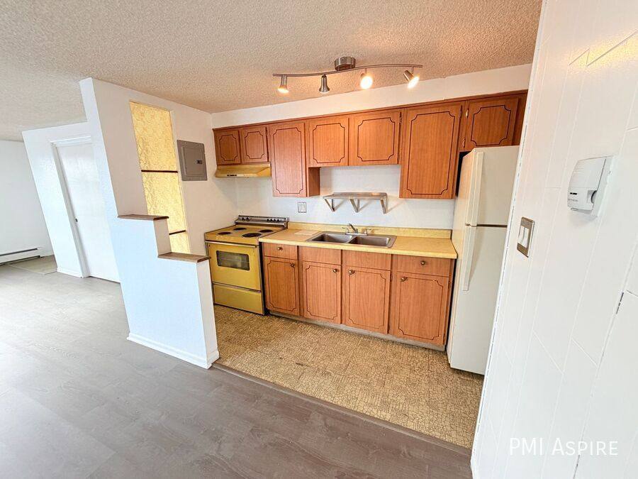 Apartment for rent at 3305 S Clarkson St #201, Englewood, CO 80113