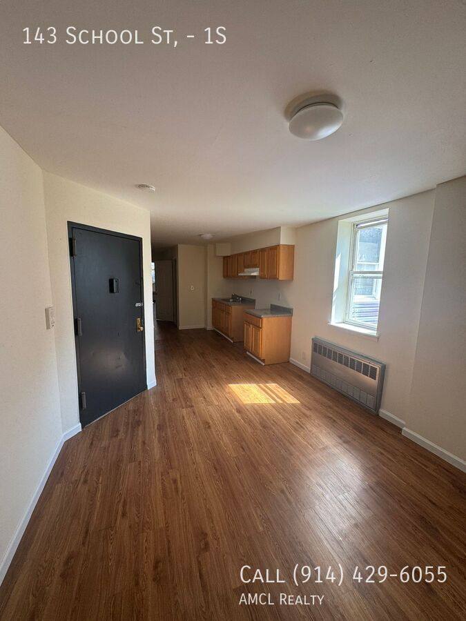Apartment for rent at 143 School St #1S, Yonkers, NY 10701