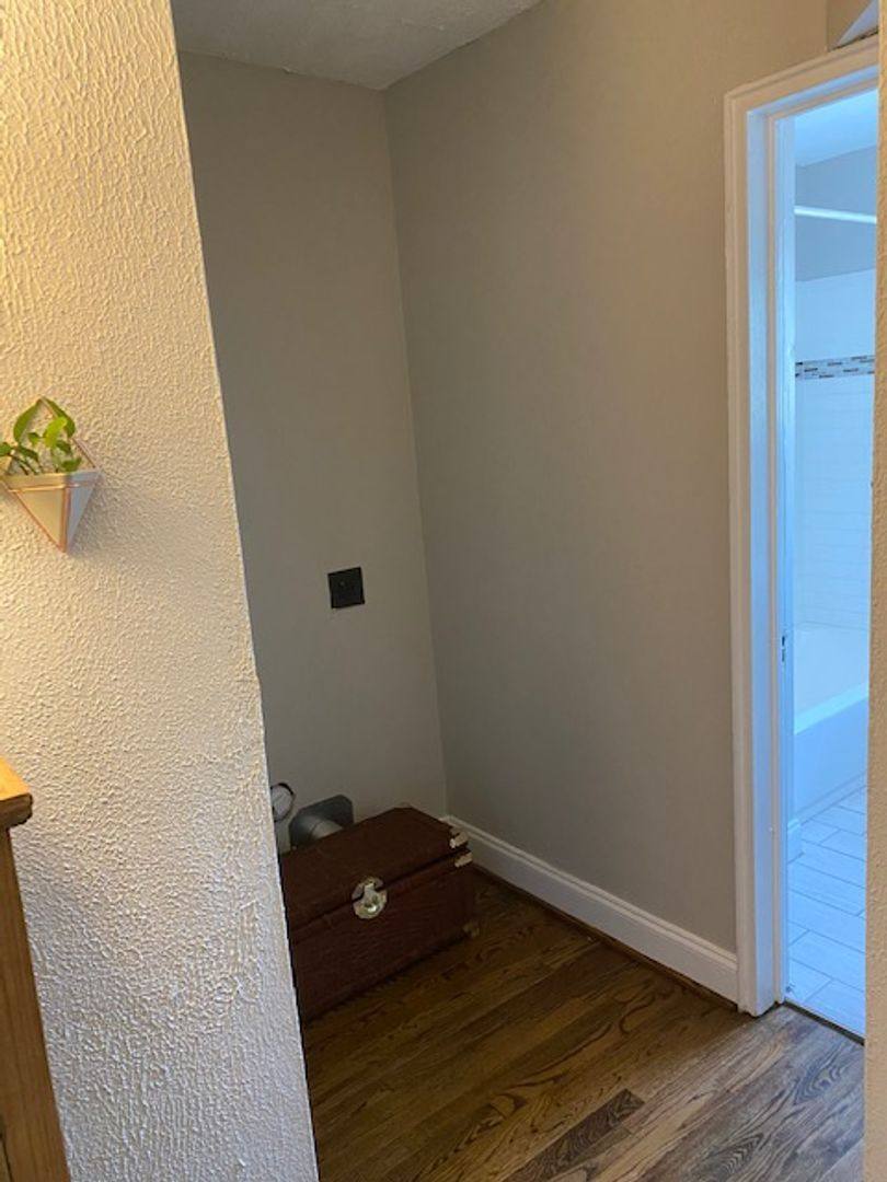 Apartment for rent at 4262 4th Ave S, Birmingham, AL 35222