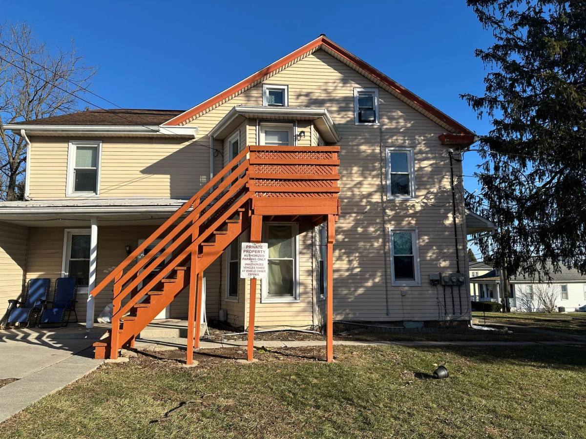 Apartment for rent at 127 Schoolhouse Rd, Palmyra, PA 17078