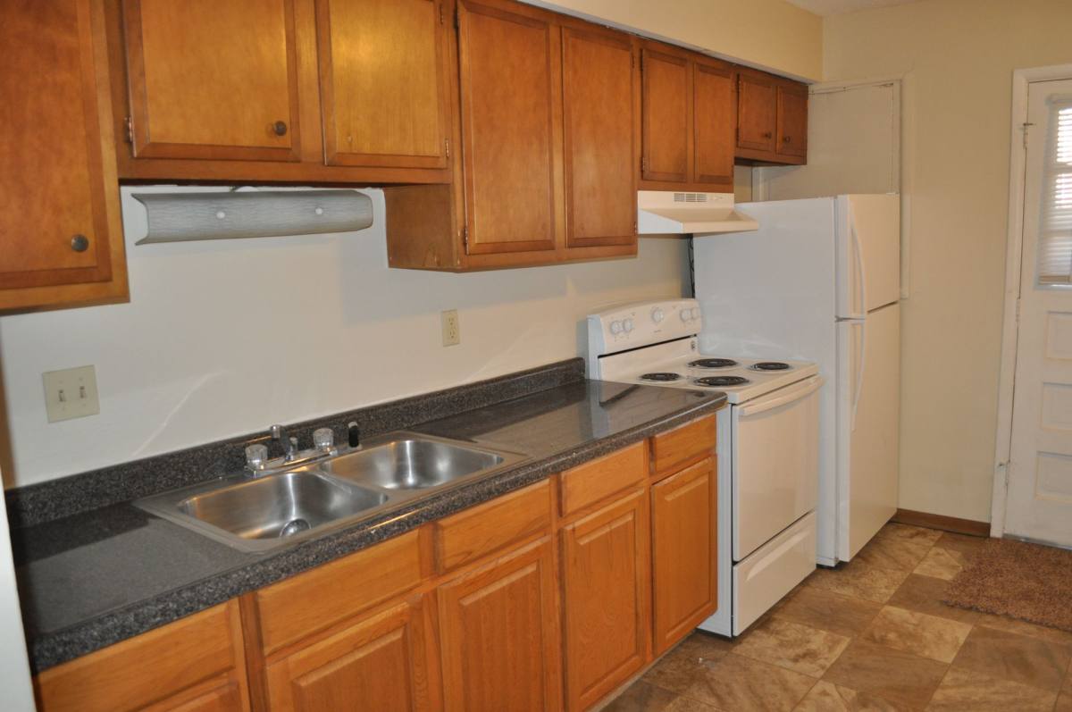 Apartment for rent at 2101 Clarkview Dr, Charles City, IA 50616