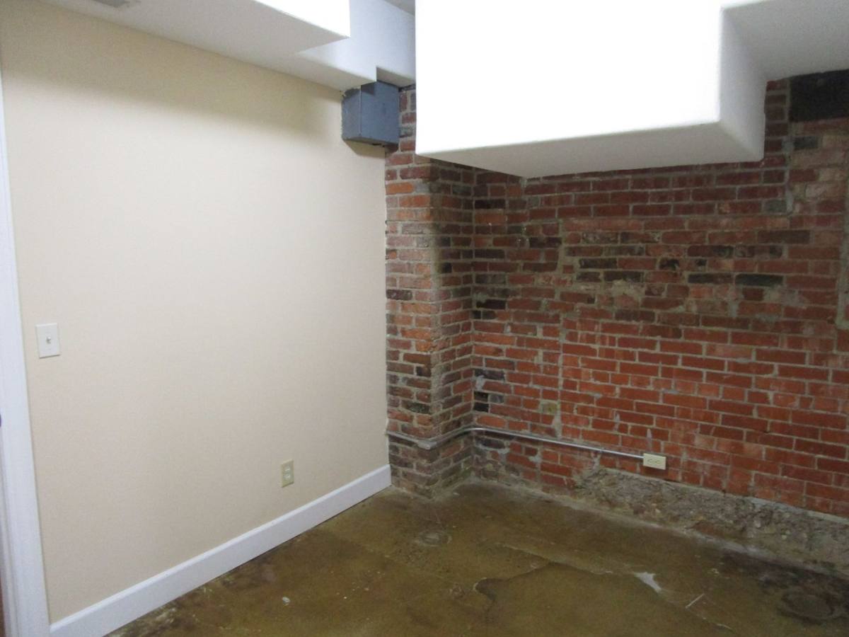 Apartment for rent at 810 E Broadway, Columbia, MO 65201