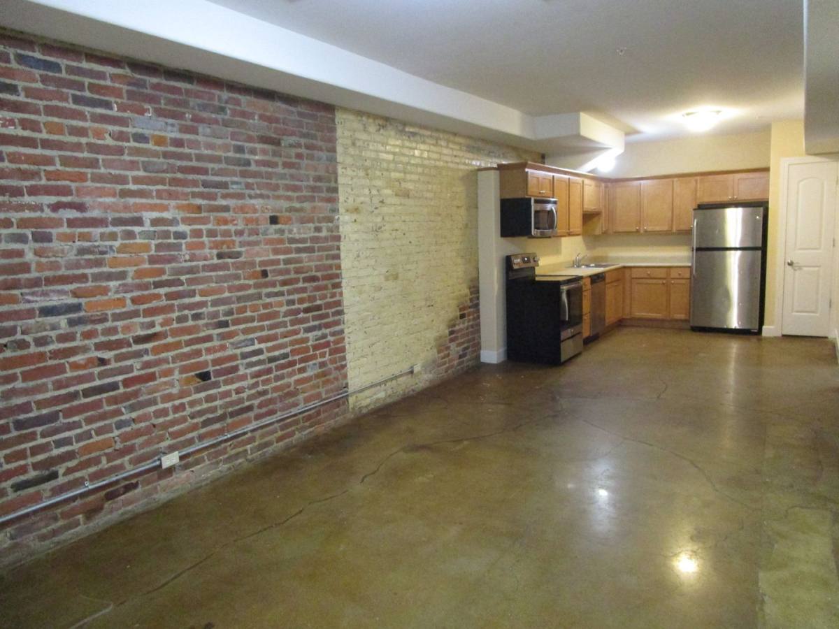 Apartment for rent at 810 E Broadway, Columbia, MO 65201