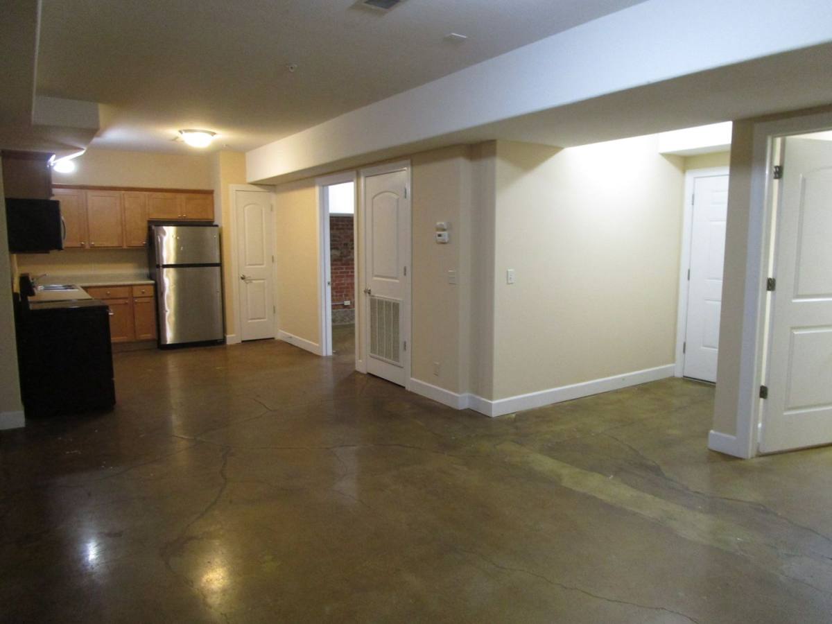 Apartment for rent at 810 E Broadway, Columbia, MO 65201