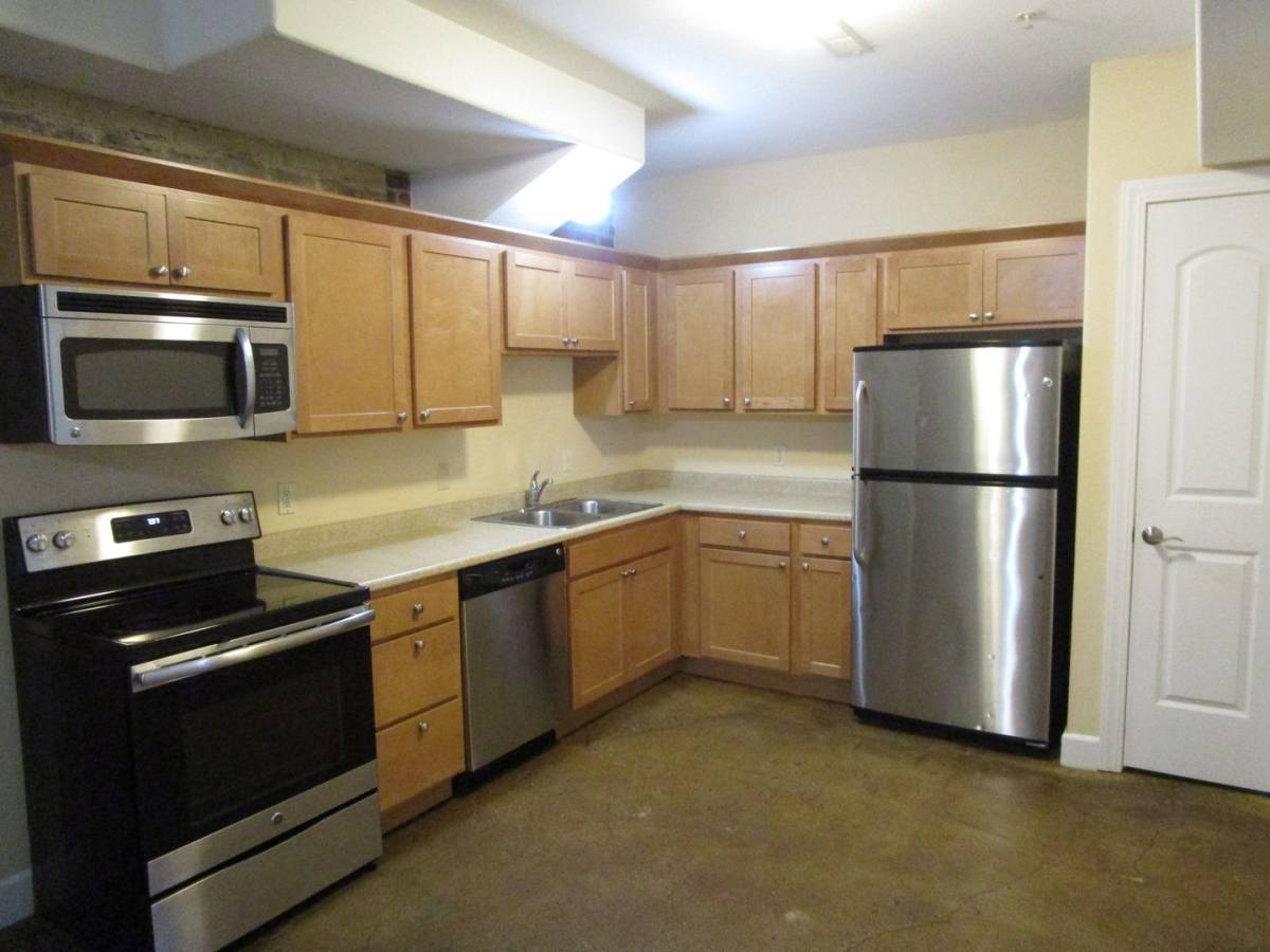 Apartment for rent at 810 E Broadway, Columbia, MO 65201