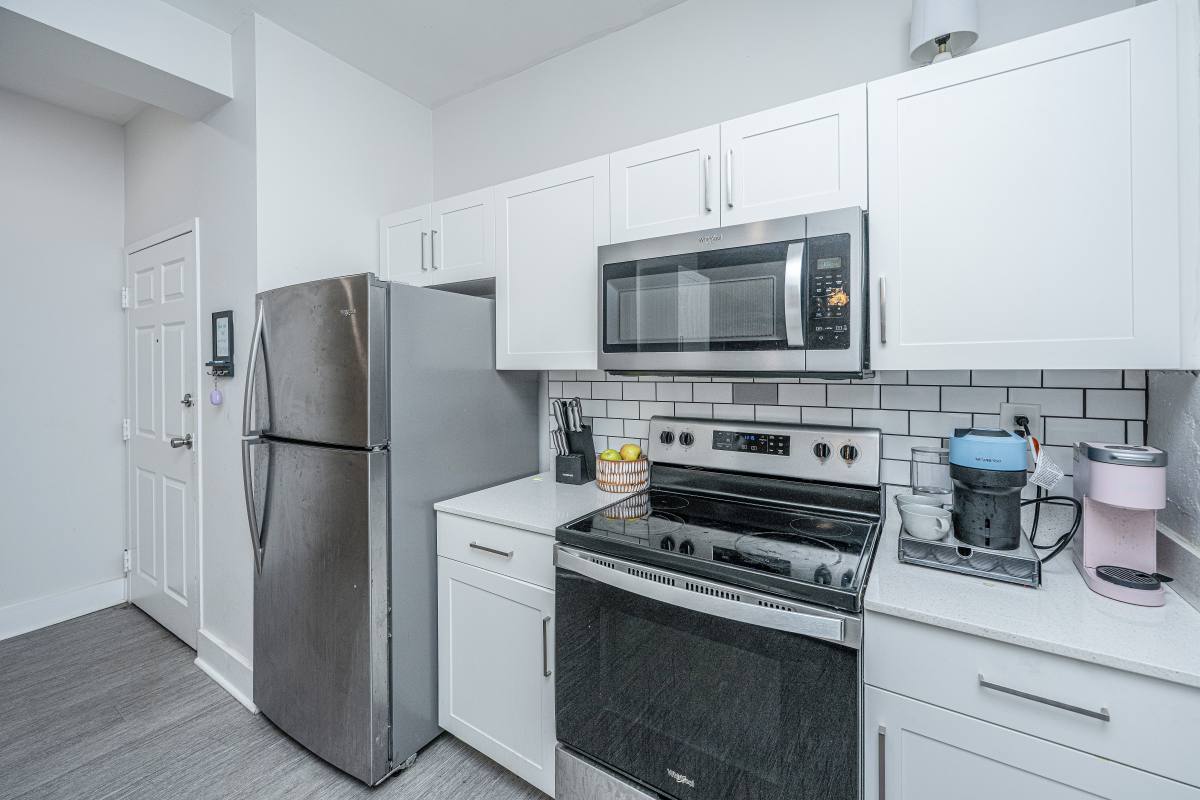 Apartment for rent at 1000 King St #112, Charleston, SC 29403