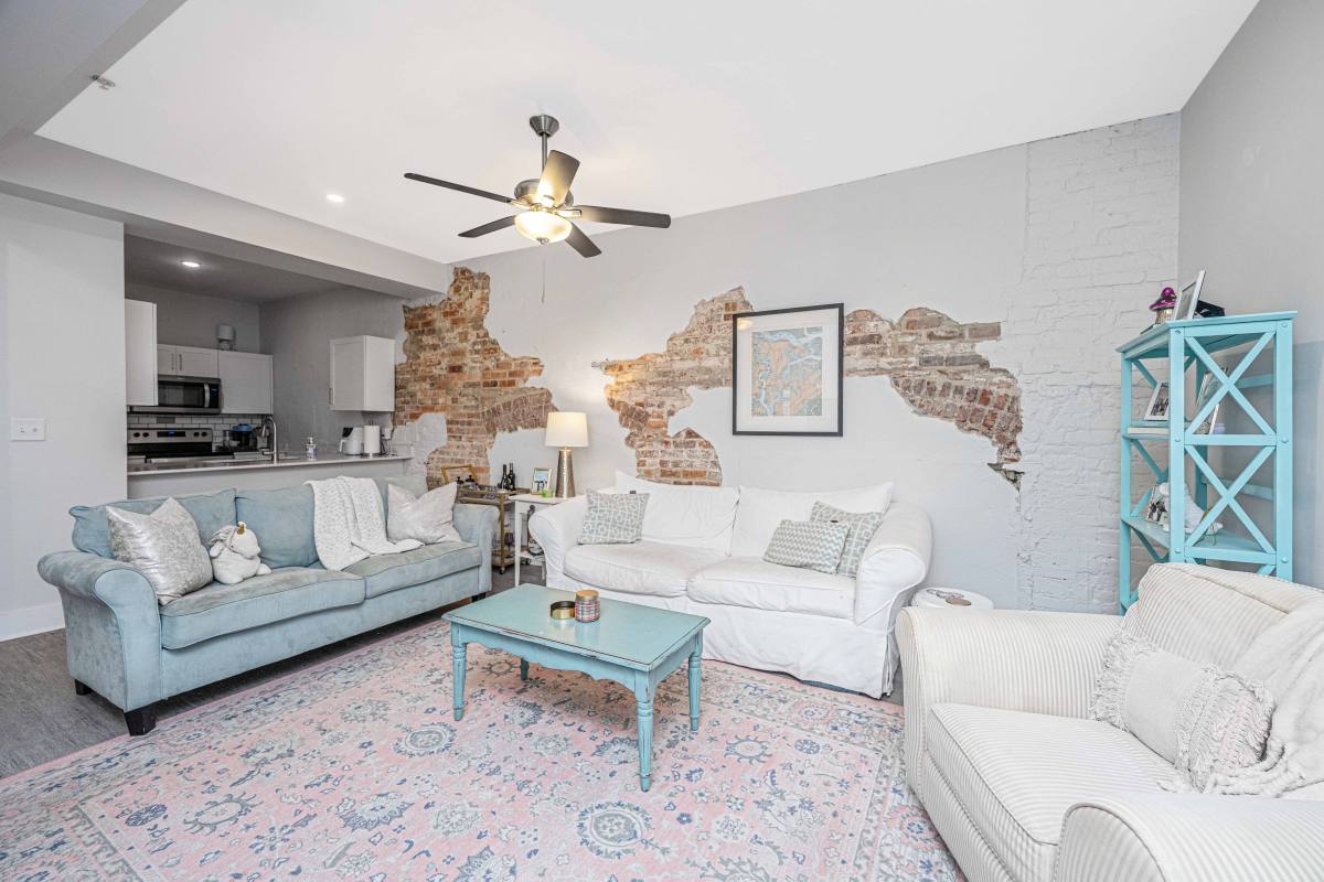 Apartment for rent at 1000 King St #112, Charleston, SC 29403