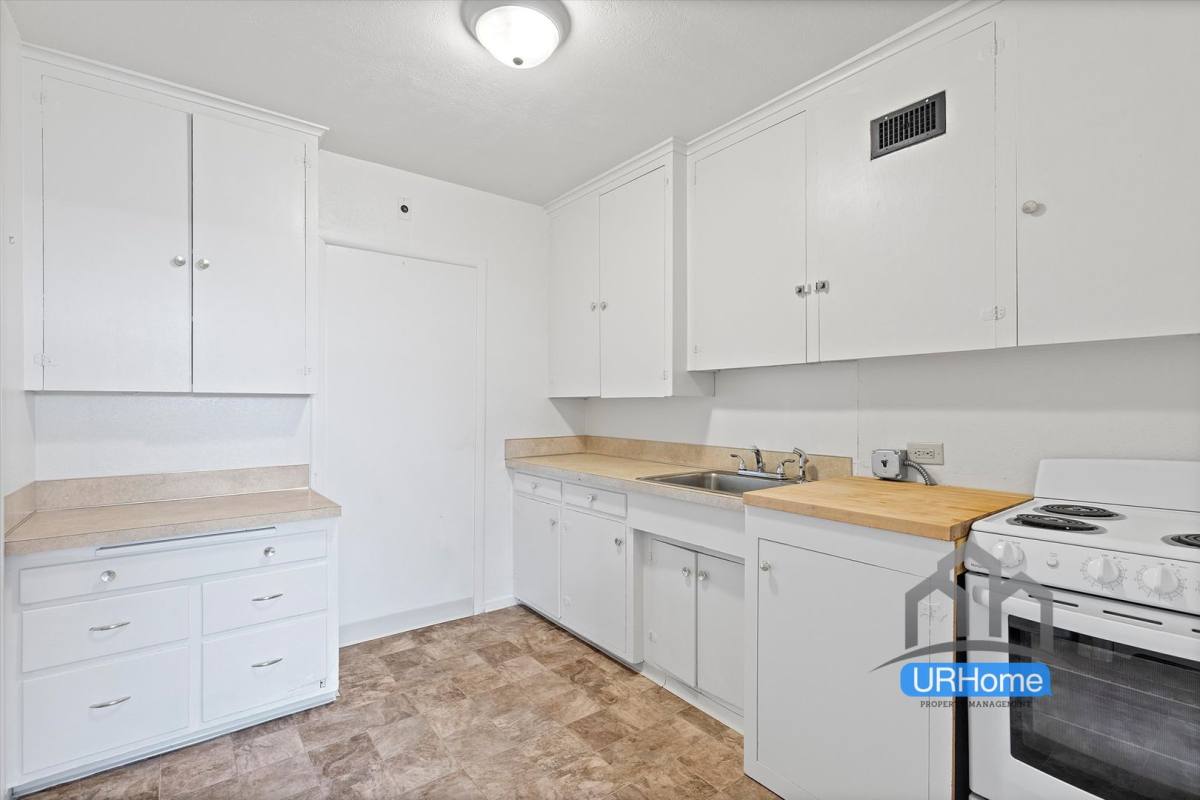 Apartment for rent at 242 SE Washington St, Hillsboro, OR 97123