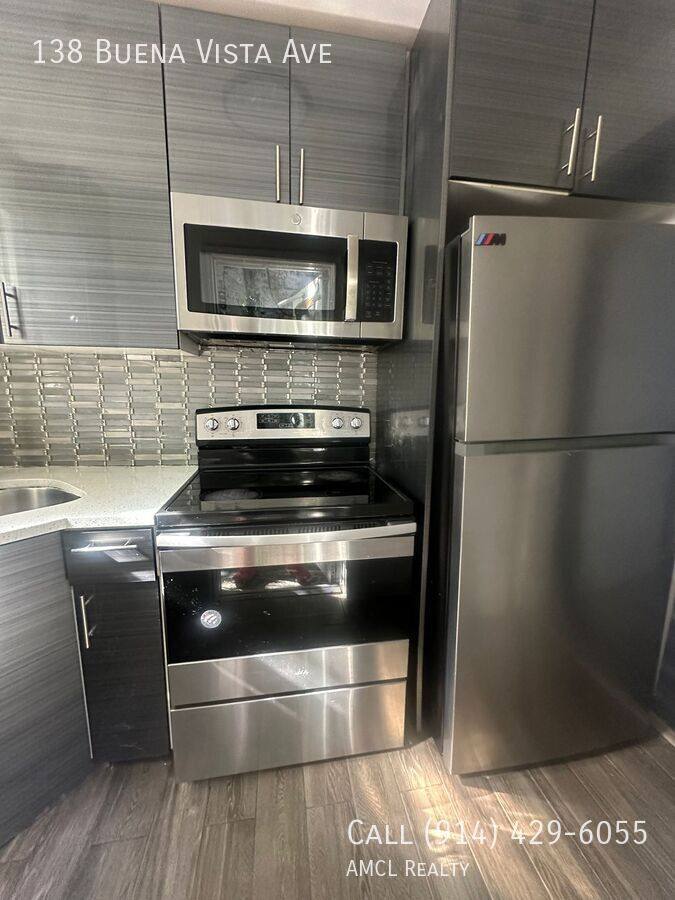 Apartment for rent at 138 Buena Vista Ave, Yonkers, NY 10701