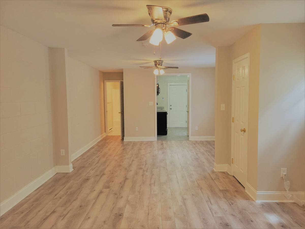Apartment for rent at 927 N 20th St, Richmond, VA 23223