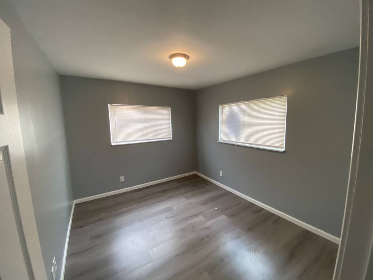 Apartment for rent at 807-809 W Courtois St, Saint Louis, MO 63111