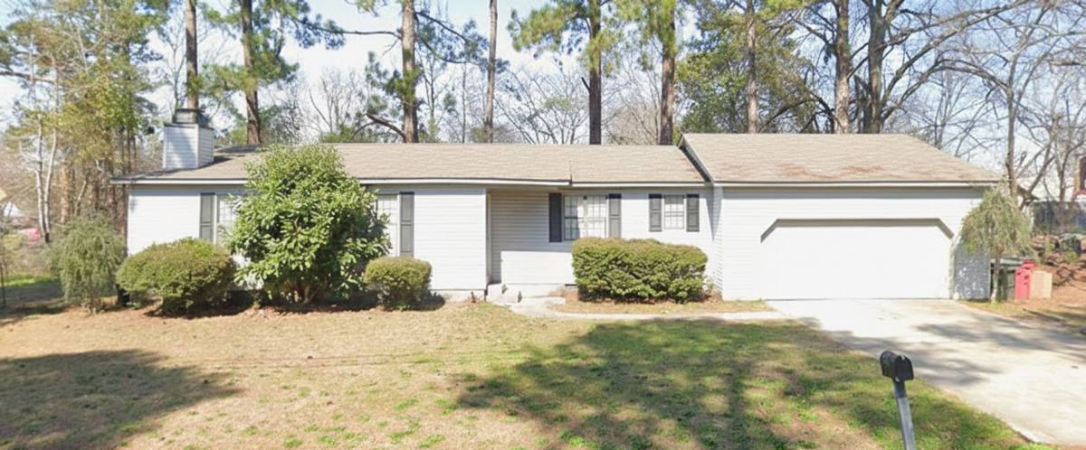 House for rent at 431 Sentry Oaks Dr, Centerville, GA 31028