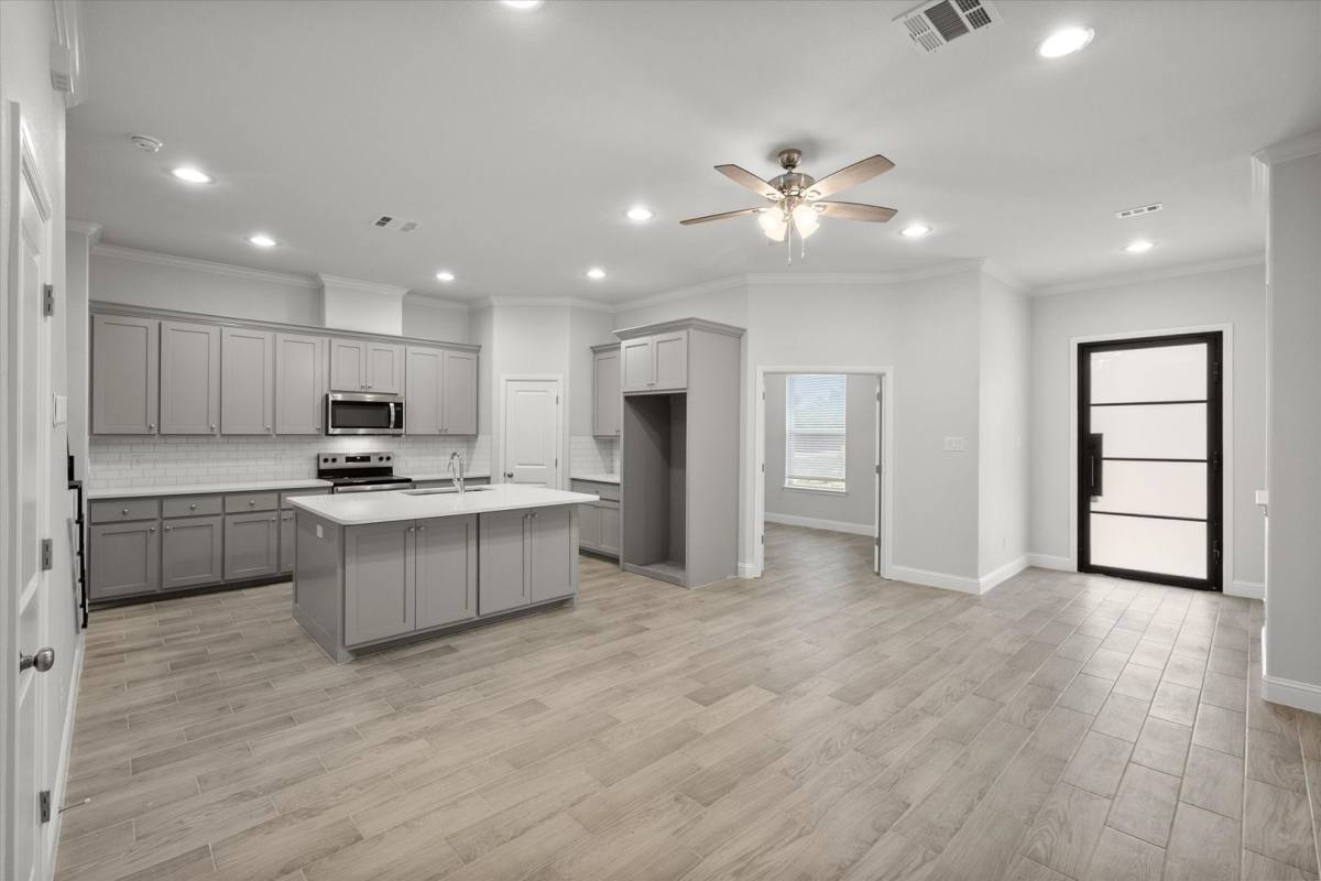 Townhouse for rent at 2355 Spring Park Blvd, Arlington, TX 76016
