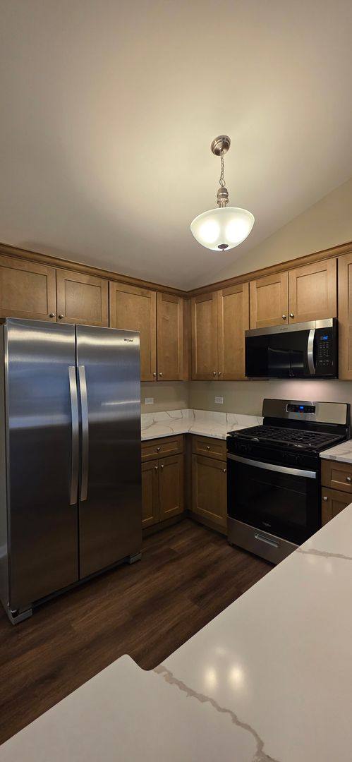 Apartment for rent at 394 Timber Pointe Dr, Joliet, IL 60431