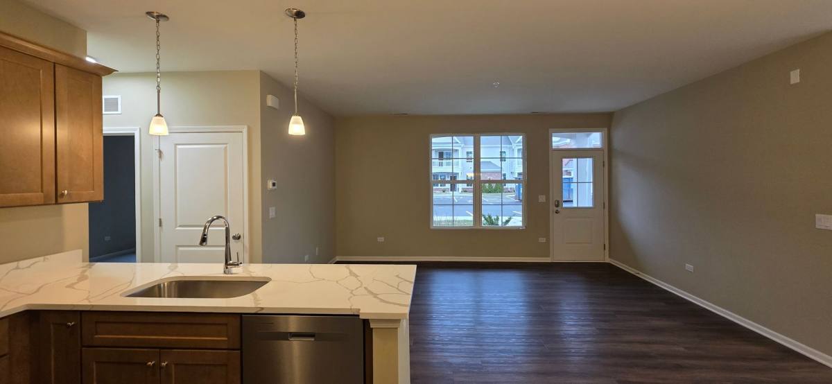 Apartment for rent at 388 Timber Pointe Dr, Joliet, IL 60431