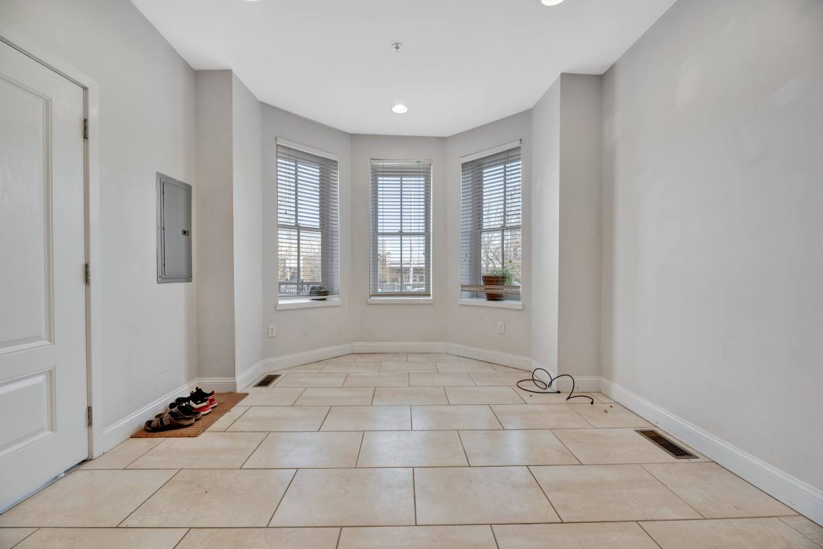 Condo for rent at 3118 13th St NW #1, Washington, DC 20010