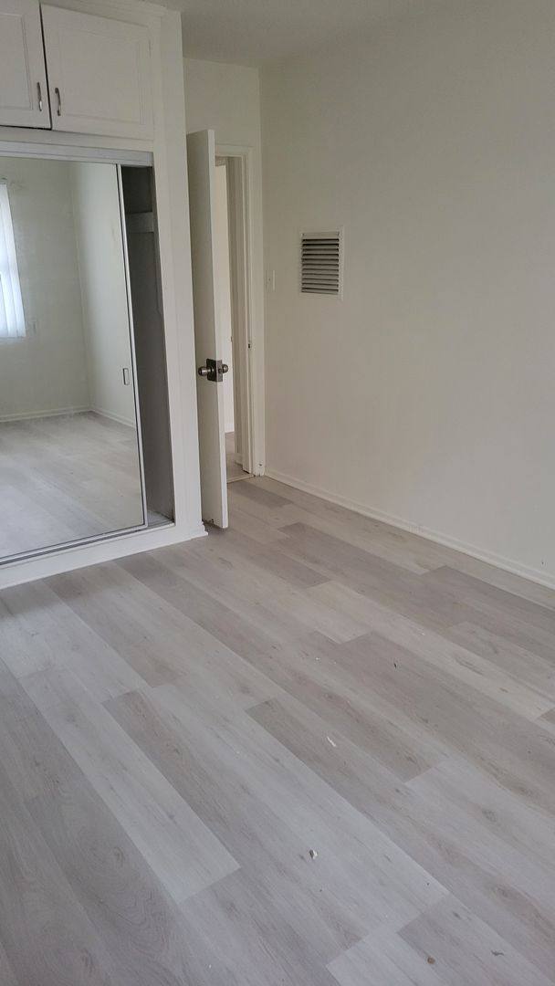 Apartment for rent at 5563-5565-5567 W Pico Blvd, Los Angeles, CA 90019