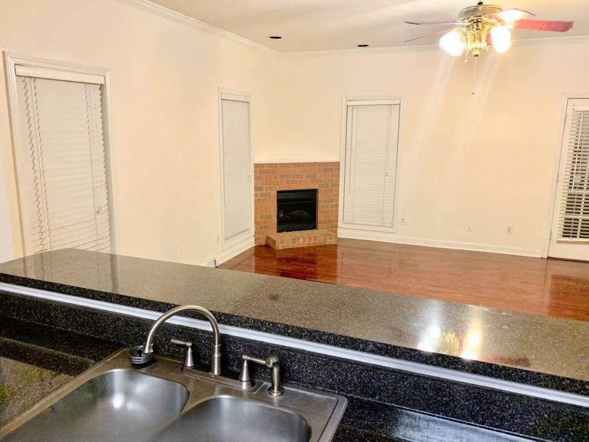 House for rent at 1814 Ed Temple Blvd, Nashville, TN 37208