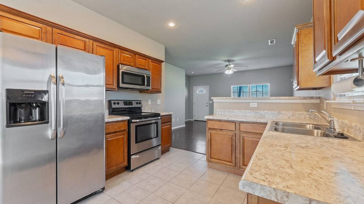 House for rent at 4600 W Colfax Loop, Fayetteville, AR 72704