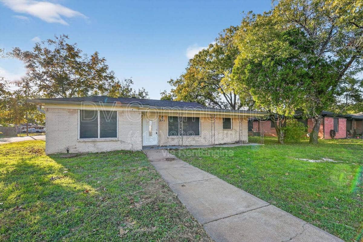 House for rent at 3901 Dakota Trail, Fort Worth, TX 76135