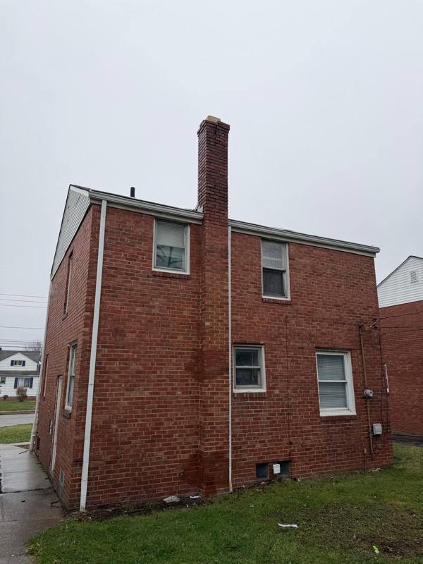 Townhouse for rent at 20107 Libby Rd, Maple Heights, OH 44137