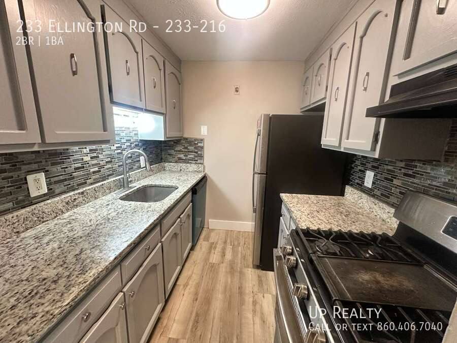 Apartment for rent at 233 Ellington Rd #216, East Hartford, CT 06108