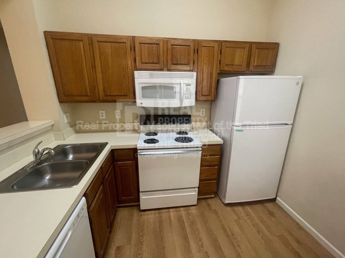 Apartment for rent at 3607 McCuiston Rd #52, Greensboro, NC 27407