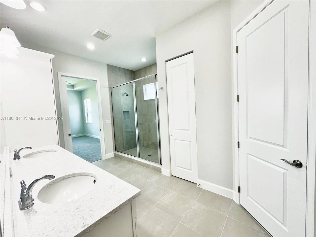 House for rent at 5461 Empire Dr, Loxahatchee, FL 33470