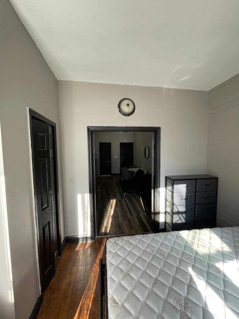Apartment for rent at 518 E 83rd St #3B, New York, NY 10028