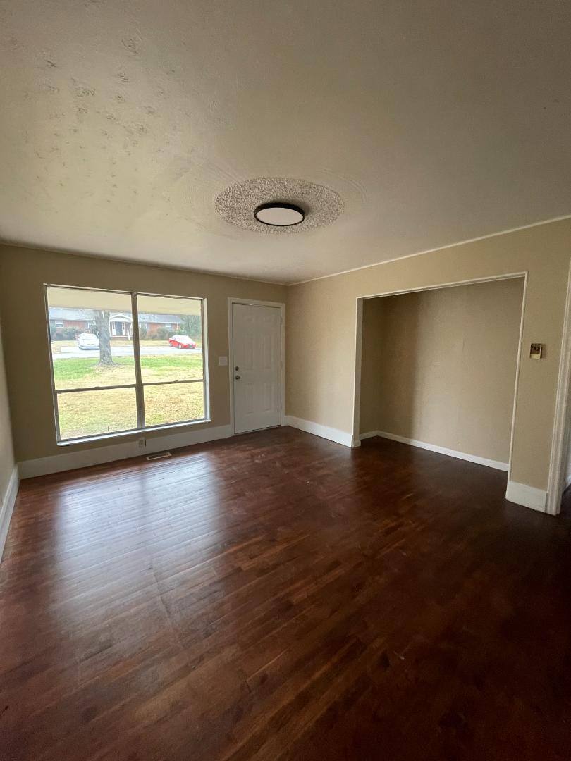 House for rent at 2016 Barker Blvd #2016 Boulevar, Shelby, NC 28152