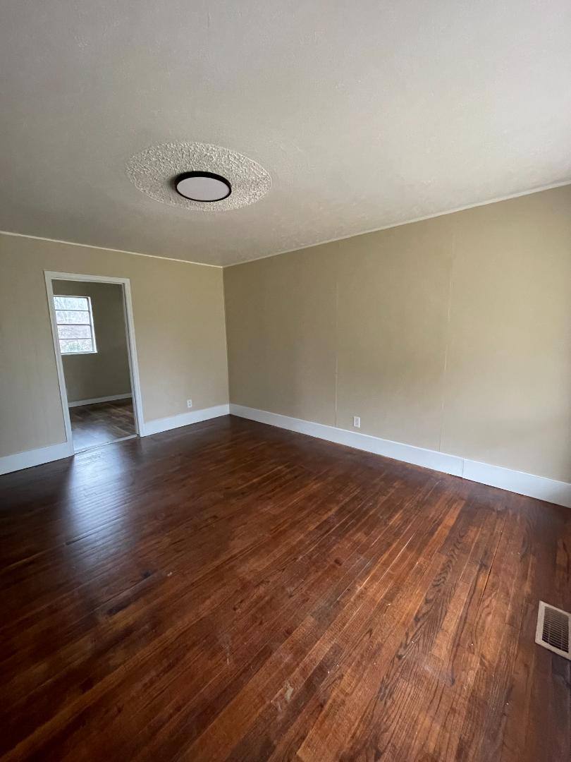 House for rent at 2016 Barker Blvd #2016 Boulevar, Shelby, NC 28152