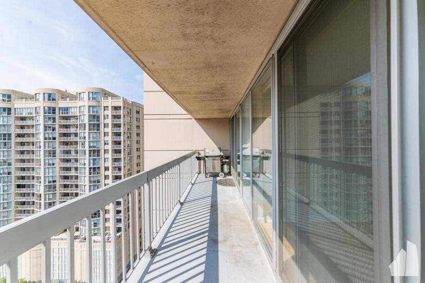 Apartment for rent at 545 N Dearborn #1611, Chicago, IL 60654