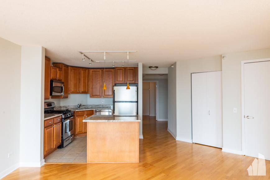 Apartment for rent at 545 N Dearborn #1611, Chicago, IL 60654