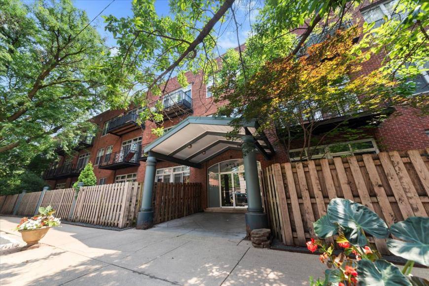 Apartment for rent at 2333 W Saint Paul Ave #315, Chicago, IL 60647